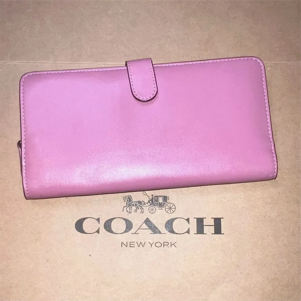Coach brand type